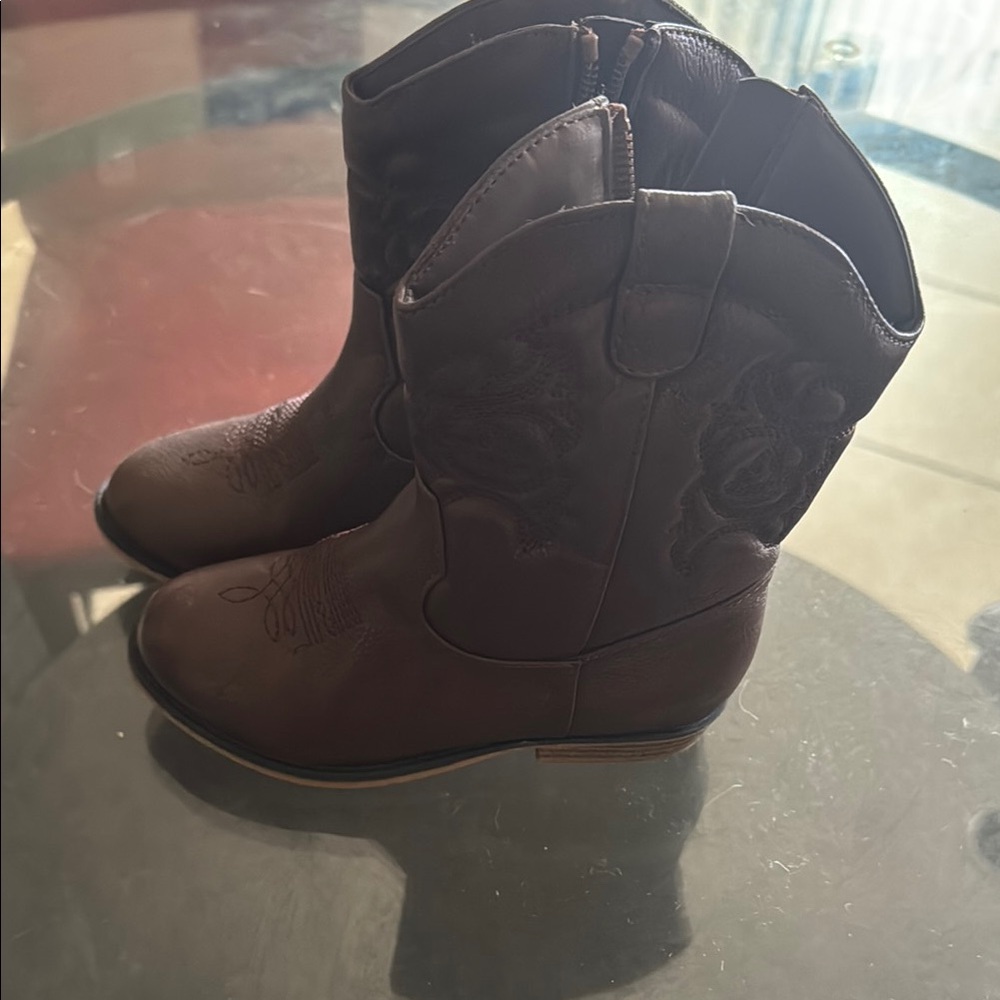 Cat & Jack Brown Boots Classic Ankle Design